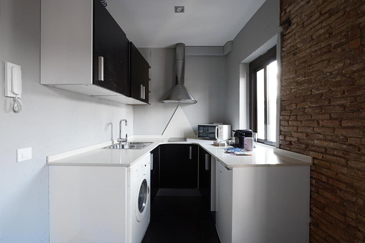 Numa Barcelona Lustre Appartement Buitenkant foto