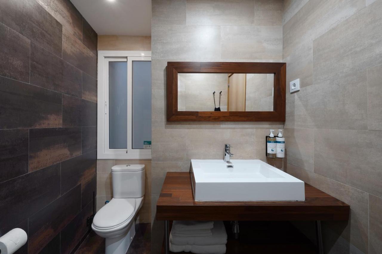 Numa Barcelona Lustre Appartement Buitenkant foto